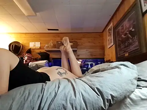 Ryan and Aurora online show from March 4, 11:23 pm