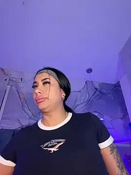 kiim taaylor online show from December 21, 2:24 am