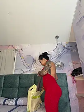 kiim taaylor online show from February 14, 11:32 am