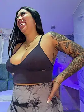 kiim taaylor online show from March 1, 11:32 am