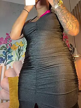 kiim taaylor online show from November 2, 11:48 am