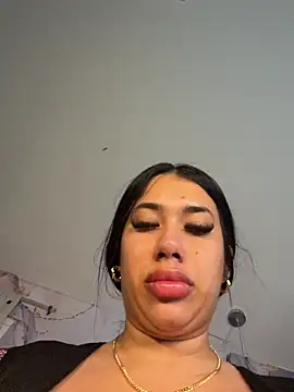 kiim taaylor online show from February 16, 11:42 am