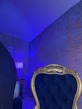 kiim taaylor online show from February 21, 11:12 am