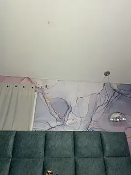 kiim taaylor online show from February 13, 11:21 am