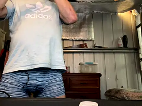 Snapshot of nakud4u chatting on December 15, 5:24 am nakud4u online show from December 15, 5:24 am