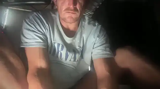 Snapshot of nakud4u chatting on March 22, 12:17 am nakud4u online show from March 22, 12:17 am