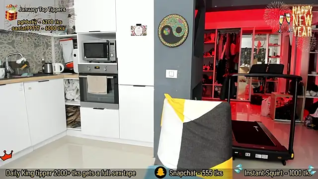 AmySuperHeroes online show from January 8, 9:37 am