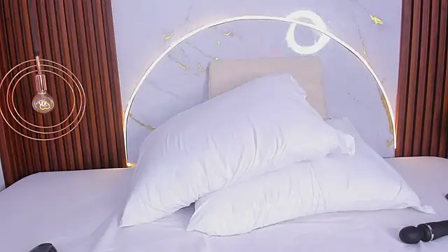 miamiller69 online show from March 31, 4:36 am