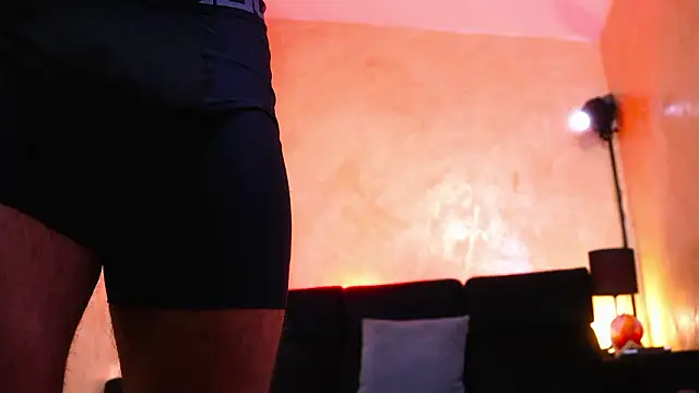 MassimoWalton2 online show from March 22, 3:02 pm