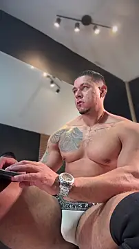 MassimoWalton2 online show from January 11, 2:13 pm