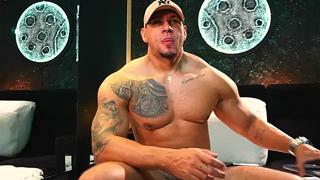 MassimoWalton2 online show from November 20, 10:49 am