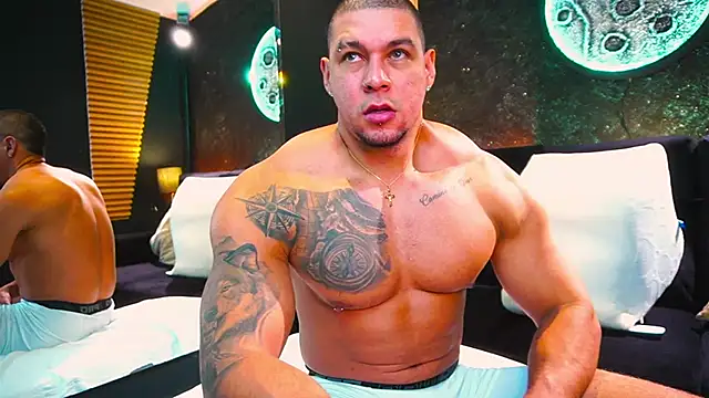 Snapshot of MassimoWalton2 chatting on September 24, 12:55 pm MassimoWalton2 online show from September 24, 12:55 pm