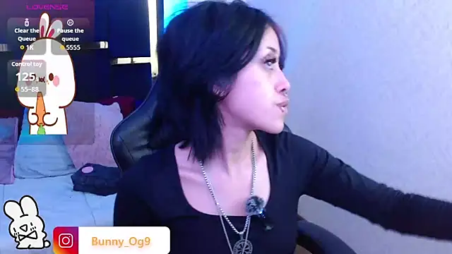 Bunny O online show from May 23, 11:59 pm