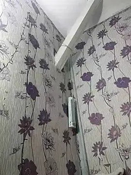 SweetLeila40 online show from February 28, 12:32 am