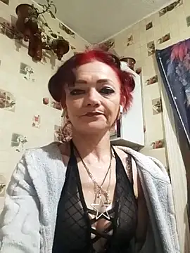 SweetLeila40 online show from April 4, 9:43 pm