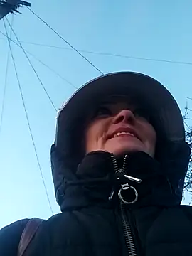 SweetLeila40 online show from April 6, 5:03 pm