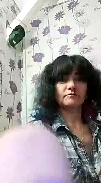 SweetLeila40 online show from February 3, 10:32 pm