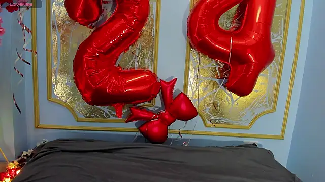 melaniecooperr online show from February 11, 3:28 am