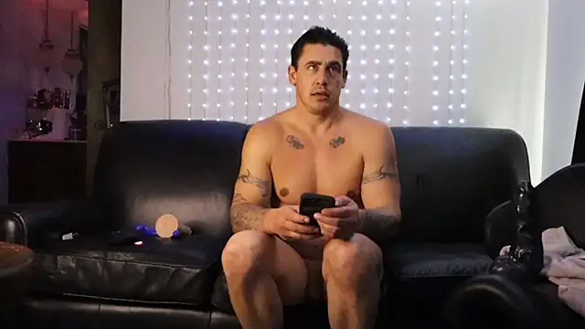 DamienSliick online show from February 12, 6:29 pm