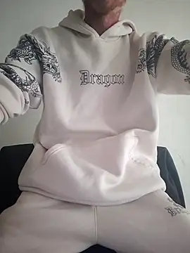 Snapshot of Doudoulecoquin chatting on June 10, 11:55 am Doudoulecoquin online show from June 10, 11:55 am