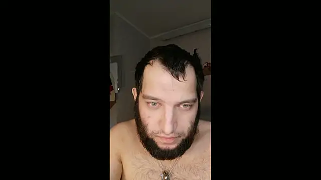 Snapshot of BISEXGOOD777 chatting on November 28, 9:31 am BISEXGOOD777 online show from November 28, 9:31 am