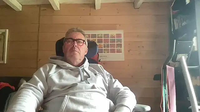 lelohop online show from April 14, 11:26 am