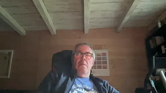 lelohop online show from March 18, 7:33 am