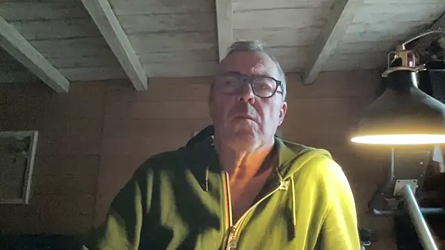 lelohop online show from February 9, 7:39 am