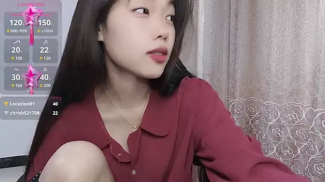 Snapshot of Lvy--v chatting on March 4, 10:38 pm Lvy--v online show from March 4, 10:38 pm