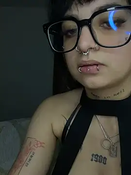 Daerkotah online show from April 26, 7:05 am