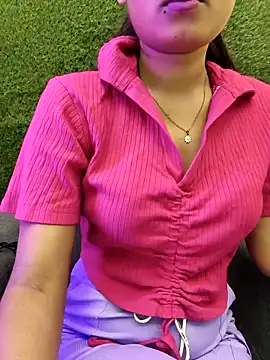 yhona darling online show from April 30, 6:37 pm