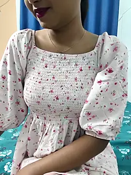 yhona darling online show from April 11, 7:16 am