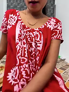 yhona darling online show from May 13, 2:13 pm