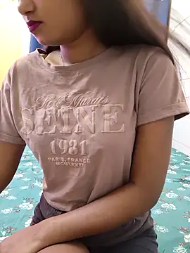 yhona darling online show from April 14, 10:09 am