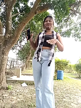 Hot Urvi online show from December 19, 7:11 am