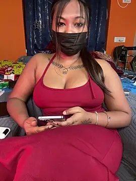 Hot Urvi online show from June 3, 4:33 pm