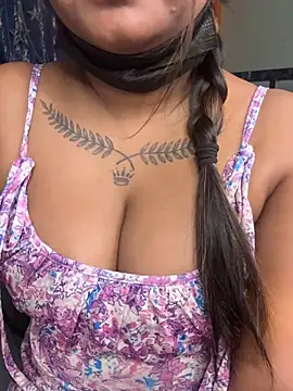 Hot Urvi online show from June 19, 4:13 pm