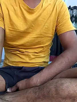 Snapshot of MUMTAJ-1 chatting on February 17, 1:36 am MUMTAJ-1 online show from February 17, 1:36 am