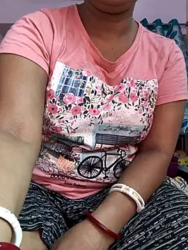 Snapshot of MUMTAJ-1 chatting on July 1, 1:06 am MUMTAJ-1 online show from July 1, 1:06 am
