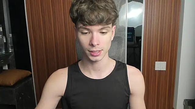 calvin love you online show from April 3, 5:19 pm