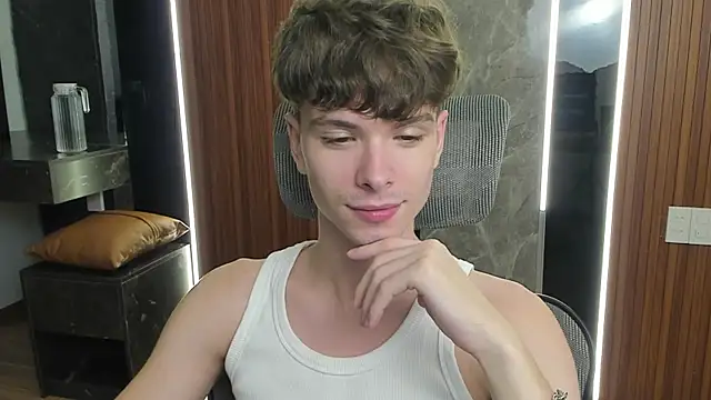 calvin love you online show from April 2, 5:08 pm