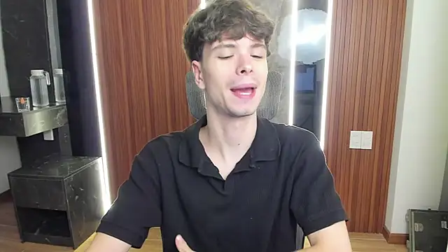 calvin love you online show from March 31, 5:15 pm