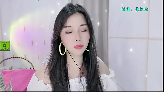 Snapshot of HK_angelchloe chatting on October 16, 1:52 pm HK angelchloe online show from October 16, 1:52 pm