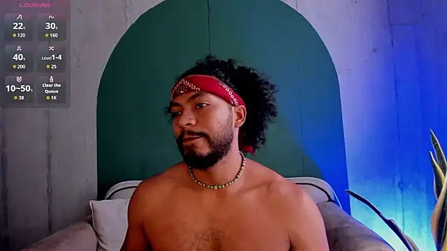 Snapshot of noah_jones__ chatting on February 20, 5:15 pm noah jones online show from February 20, 5:15 pm