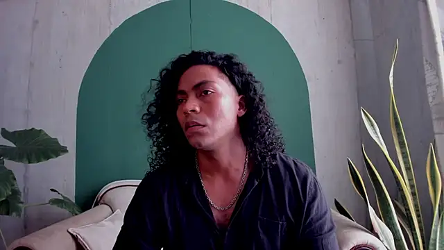 Snapshot of noah_jones__ chatting on November 20, 6:30 pm noah jones online show from November 20, 6:30 pm