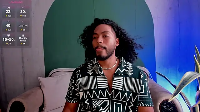 Snapshot of noah_jones__ chatting on February 19, 7:33 pm noah jones online show from February 19, 7:33 pm