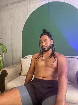 Snapshot of noah_jones__ chatting on February 5, 3:41 pm noah jones online show from February 5, 3:41 pm