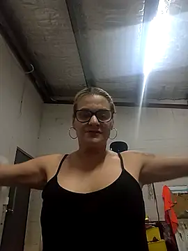 llASHll online show from November 19, 2:44 am