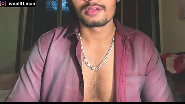 Snapshot of dickpois0n chatting on February 4, 5:55 pm dickpois0n online show from February 4, 5:55 pm