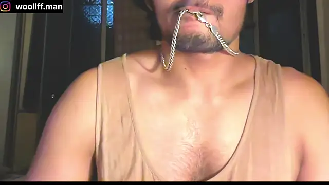 Snapshot of dickpois0n chatting on January 30, 6:43 pm dickpois0n online show from January 30, 6:43 pm